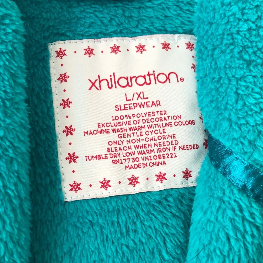 Xhilaration Plush Hooded Sleepwear Robe in Teal - Picture 2 of 8